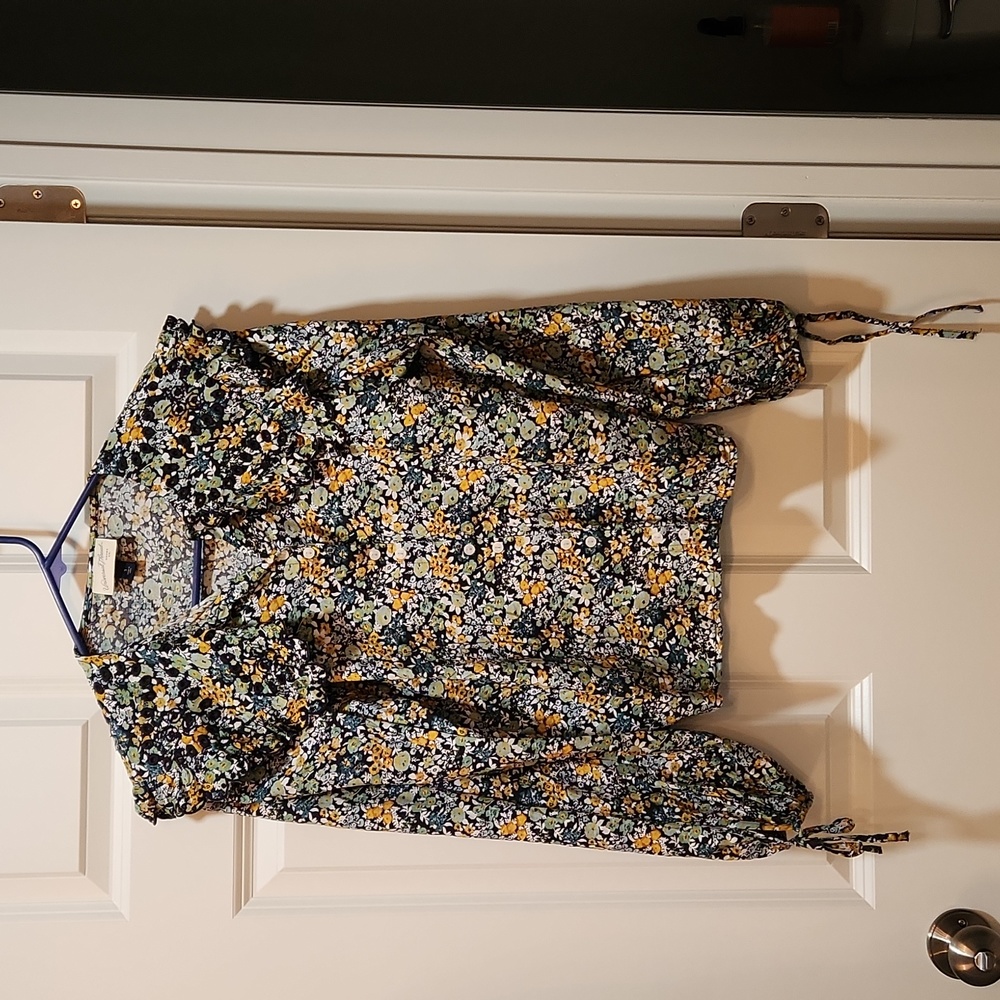 Floral top